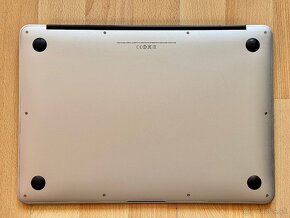 ZÁRUKA-MacBook Air 13", model A1466, NOVÁ BATÉRIA, TOP STAV - 4