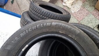 Michelin 205/60r16 letné - 4