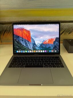 Macbook Pro RETINA 13.3" / I5 2.3GHZ / 8GB RAM / 256GB SSD - 4