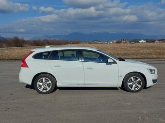 Volvo V60 D3 2.0L Kinetic Geartronic, Business Edition - 4