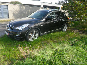 Predam Infiniti EX 3.0d AWD VADA MOTORA. - 4