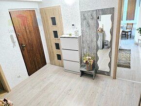 2,5 izbový byt UHROVEC / LOGGIA / KOMPLETNÁ REKONŠTRUKCIA  / - 4