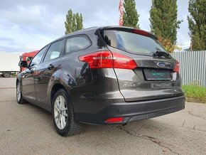 Predám  Ford Focus Kombi 1.5 TDCi Duratorq 120k Style - 4