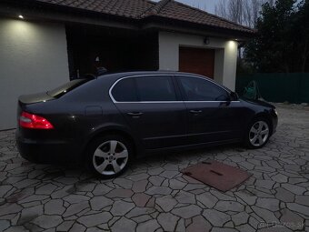 ŠKODA SUPERB 2 2.0 TDI 125KW DSG - 4