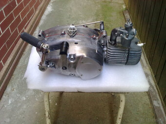 PIONIER MOTOR+KLUKA 20,21 - 4