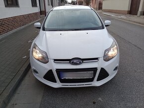 Ford Focus 1.0 EcoBoost Spirit X - 4