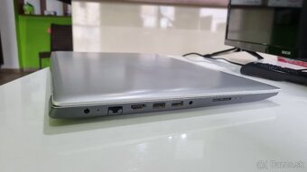 Lenovo IdeaPad Slim 3 - 4