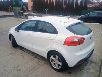 Kia Rio 1.25 63kw rok 2013 - 4