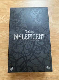 Maleficent (Angelina Jolie) , Hot Toys 1/6 - 4