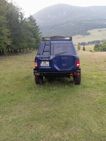 Predám Nissan patrol y61 - 4