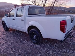 Predám Nissan Navara 4x4 2,5 dci  2012 DPH - 4