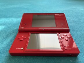 Nintendo DSi hacknute, so 4 GB kartou plnou hier - 4