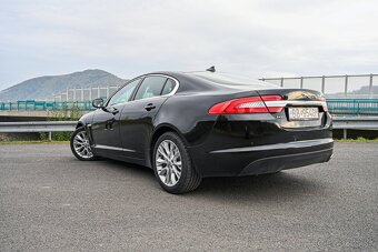 Jaguar XF - 4