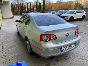 Volkswagen Passat 2.0 TDI Highline DSG - 4