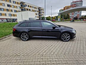 Škoda Superb Sport line combi - 4