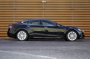 Tesla Model S S75D - 4