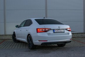 Škoda Superb 2.0 TDI 190k 4x4 Style DSG 2018 - 4