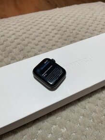 AppleWatch 5 40mm SpaceGray Aluminum - 4