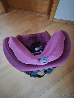 Britax Römer Trifix i-size - farba magenta - 4