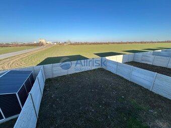 Novostavba - Bývajte v novom byte len 3 km od Šale - 4