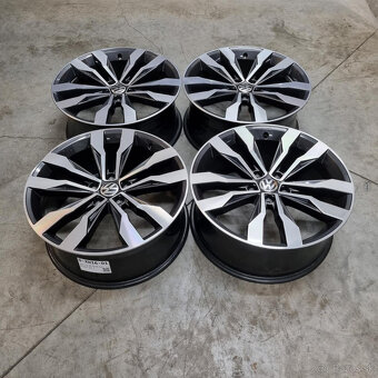 Disky Volkswagen 5x112 R19 ET47 - 4