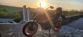 2024 KTM 990 DUKE Orange za 12999 € s TECH PACK  chcete ho ? - 4