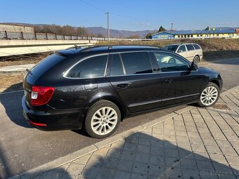 Škoda superb 2.0 TDi cr 125kw - 4