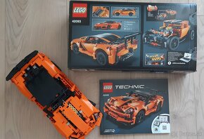 LEGO Technic 42093 Chevrolet Corvette ZR1 - 4