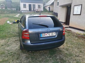 Škoda Octavia Combi 2.0 TDI Elegance DSG - 4