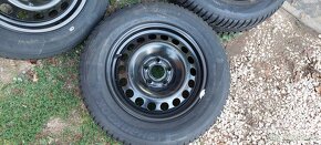 Plechové disky Opel 5x105 a zimné Hankook 195/65 R15 - 4