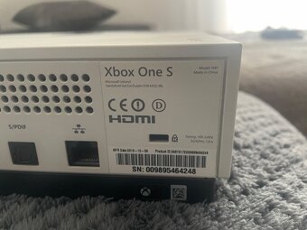 Xbox One S 500GB - 4