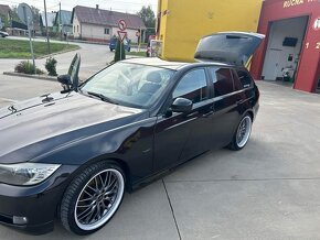 BMW e91 318d 2009 100kw - 4