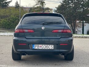 Alfa Romeo 156 2.4 JTD - 4