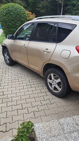 Toyota Rav 4  2,2D 110kw 6 manual  4x4 rok 2009 - 4