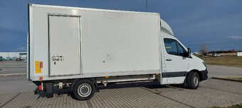 Predám Mercedes-Benz Sprinter 906 s hydraulickou plošinou - 4