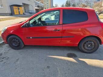 Ponúkam Renault  Clio 3   --1,5 Dci rv 2006 - 4