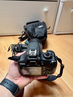 Canon EOS 1200D - 4