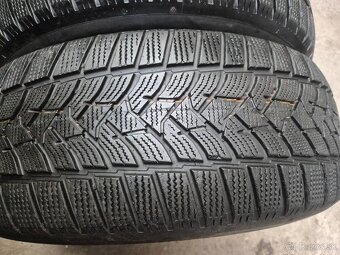 235/60 r18 zimné 4 ks DUNLOP dezén 6,8 - 6,2 mm - 4