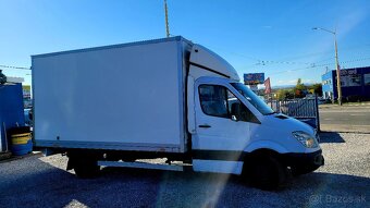 Mercedes-Benz Sprinter - 4