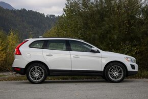 Volvo XC60 D5 AWD Kinetic - 4