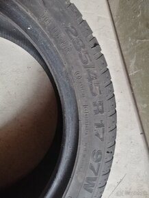 235/45R17 letna - 4