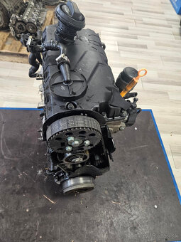 motor VW GOLF 1,9TDI AJM - 4