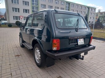 Lada niva 4x4  1.7 benzín 2010 25000km - 4