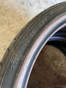 225/35 R19 kumho PS71 - 4