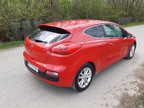 Kia Ceed 1.6 CRDi 100kW, M6, 3d. - 4