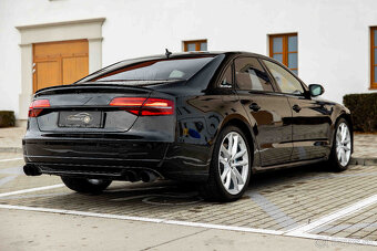 Audi S8 Plus Quattro 4.0 TFSI V8 - 4