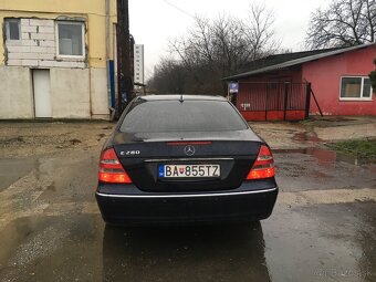 Mercedes E 280 - 4