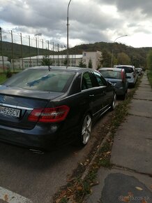 Mercedes w 212 350 amg - 4