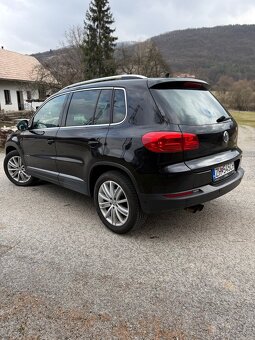 Volkswagen Tiguan 2.0 TDi 4MOTION/KEYLESS/DCC - 4