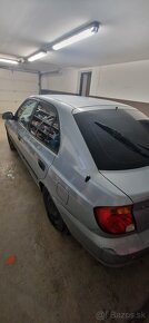 Hyundai Accent - 4